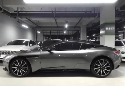 Astonmartin DB11