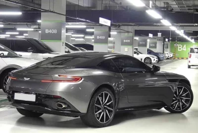 Astonmartin DB11