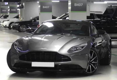 Astonmartin DB11