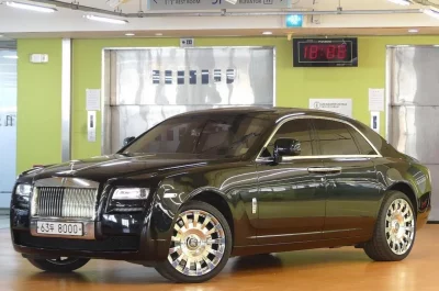 Rolls-Royce GHOST