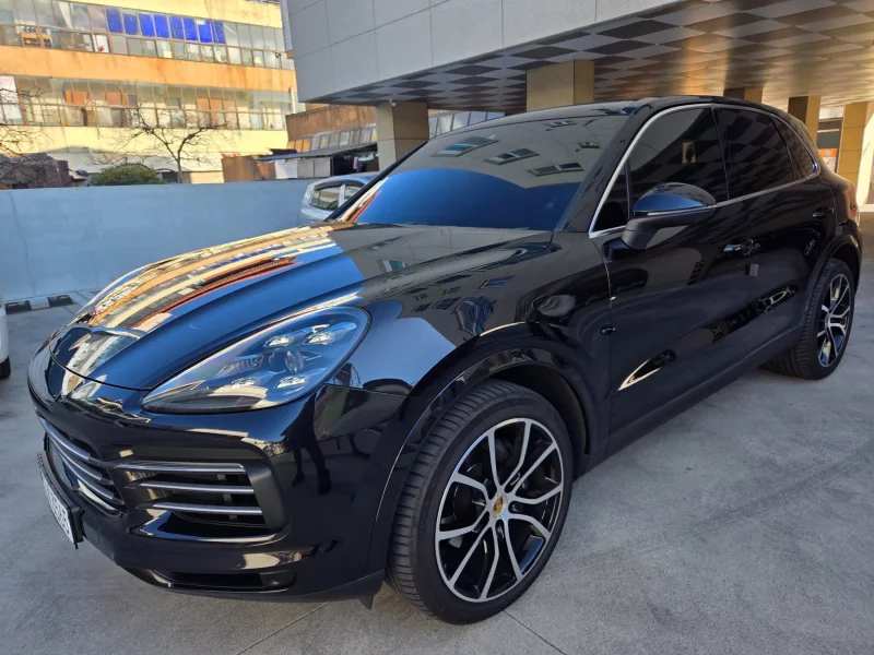 Porsche CAYENNE