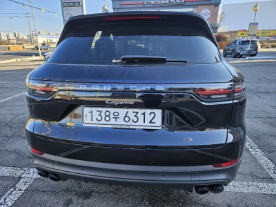 Porsche CAYENNE