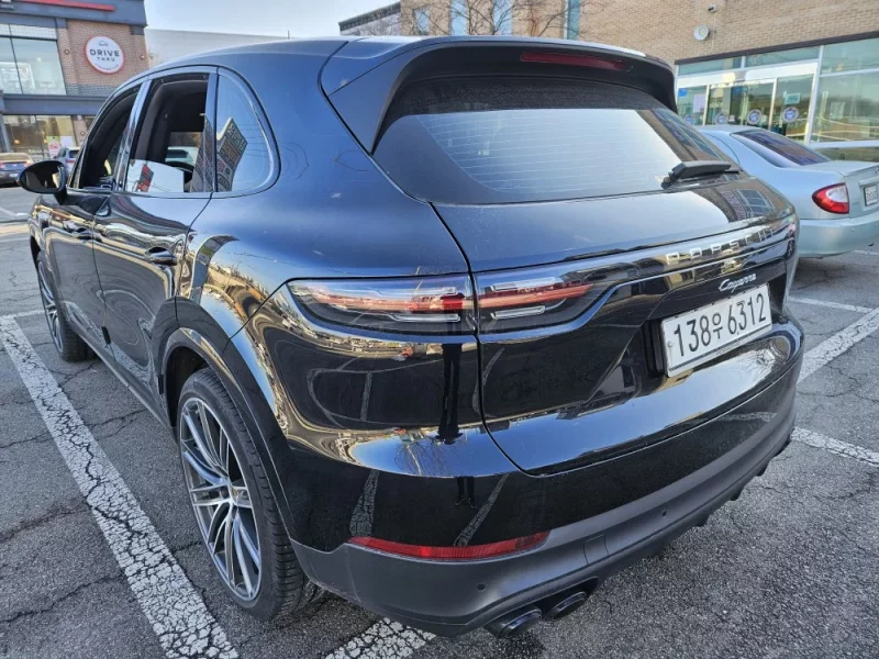 Porsche CAYENNE