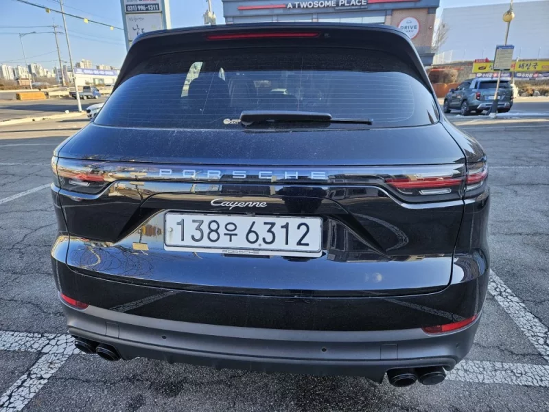 Porsche CAYENNE