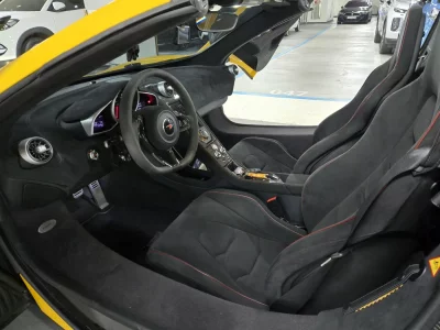 Mclaren 650S