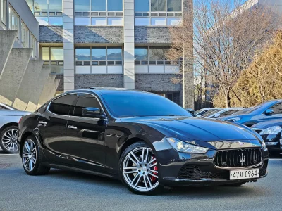 Maserati GHIBLI