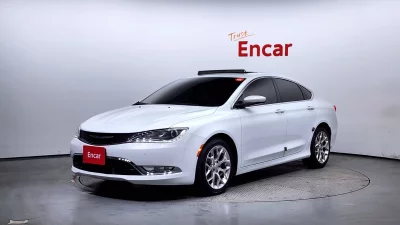 Chrysler 200