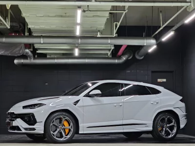 Lamborghini URUS