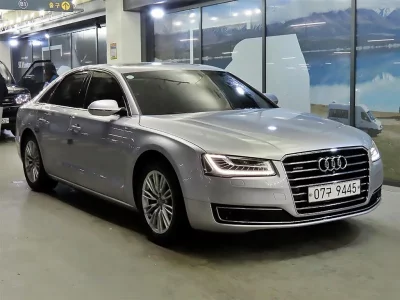 Audi A8