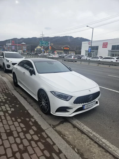 Mercedes-Benz CLS-Class