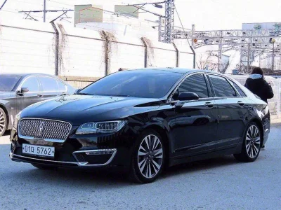 Lincoln MKZ