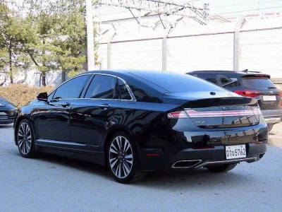 Lincoln MKZ