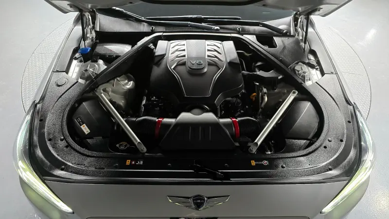 Genesis EQ900