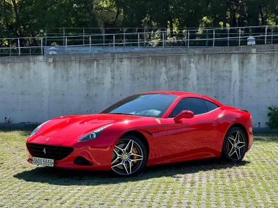 Ferrari CALIFORNIA