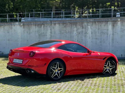 Ferrari CALIFORNIA