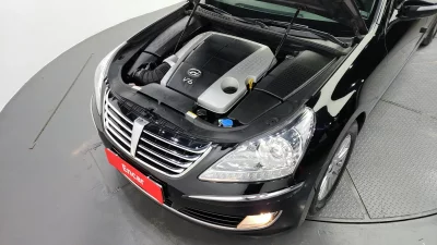 Hyundai Equus