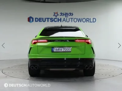 Lamborghini URUS