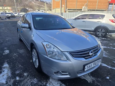 Nissan Altima