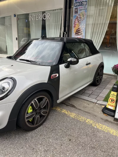 MINI Cooper Convertible