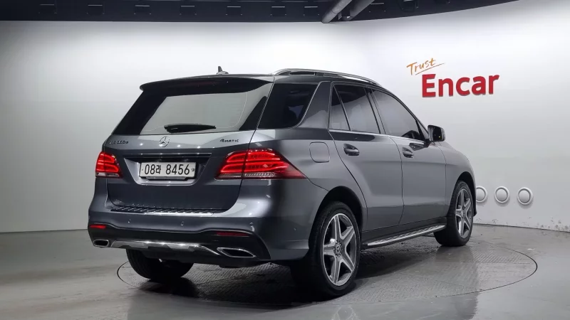 Mercedes-Benz GLE-Class