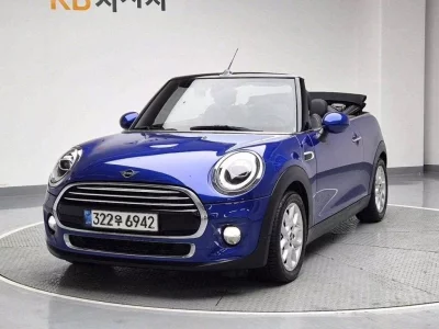 MINI Cooper Convertible