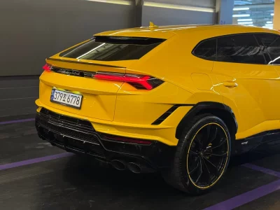 Lamborghini URUS