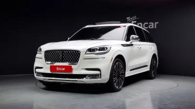 Lincoln AVIATOR