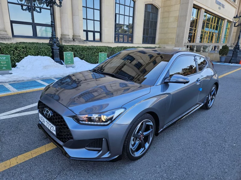 Hyundai Veloster