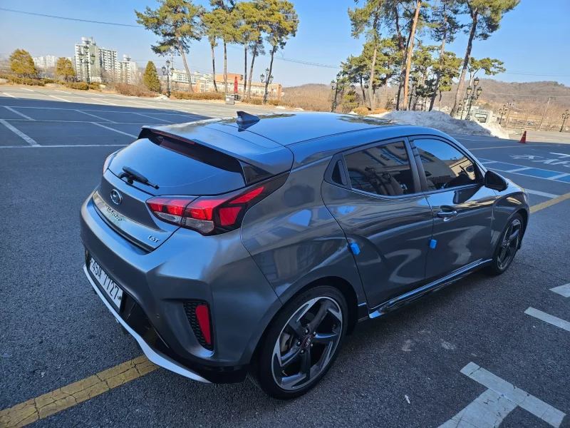 Hyundai Veloster
