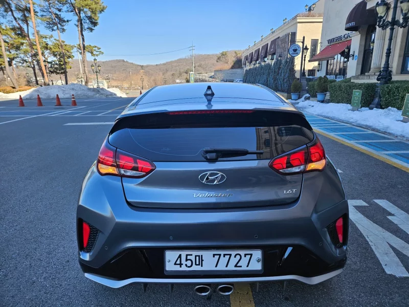 Hyundai Veloster