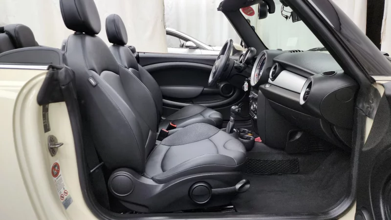 MINI Cooper Convertible