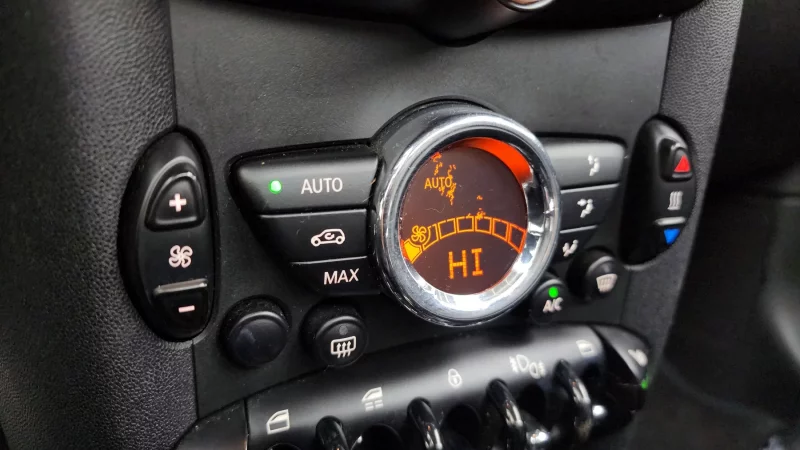 MINI Cooper Convertible