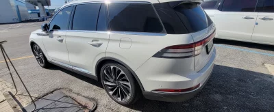 Lincoln AVIATOR