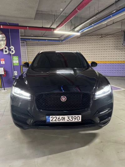 Jaguar F-PACE