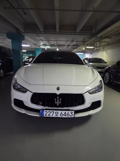 Maserati GHIBLI