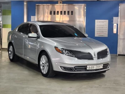 Lincoln MKS