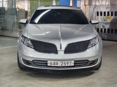 Lincoln MKS