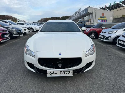 Maserati QUATTROPORTE