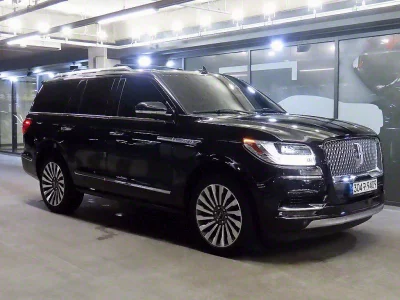 Lincoln NAVIGATOR