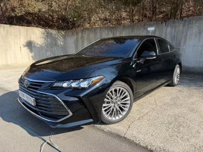 Toyota AVALON