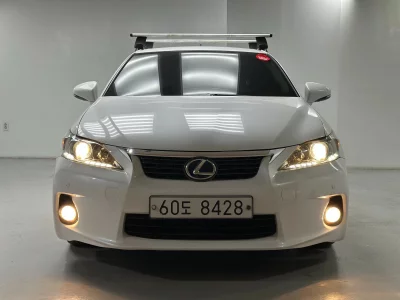 Lexus CT200h