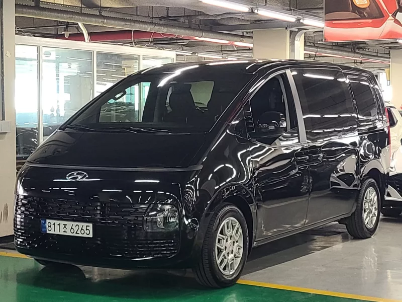 Hyundai Staria