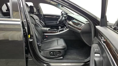 Genesis EQ900