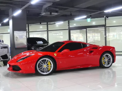 Ferrari 488