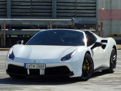 Ferrari 488