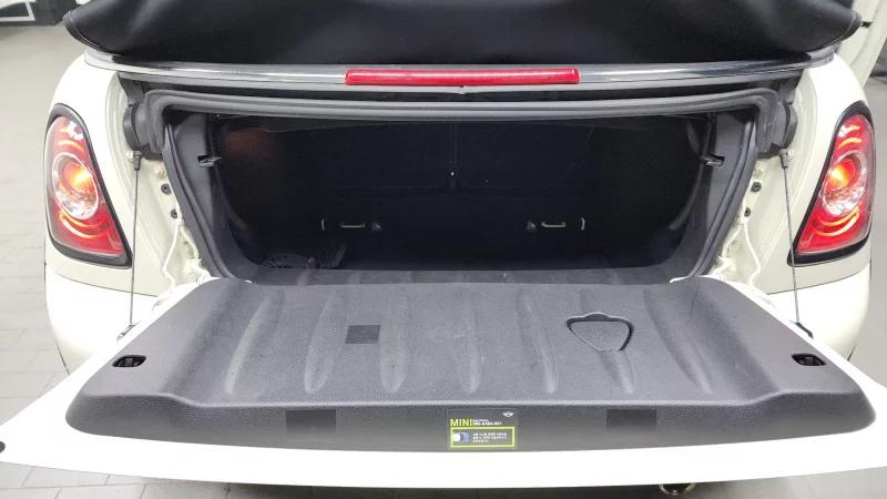 MINI Cooper Convertible