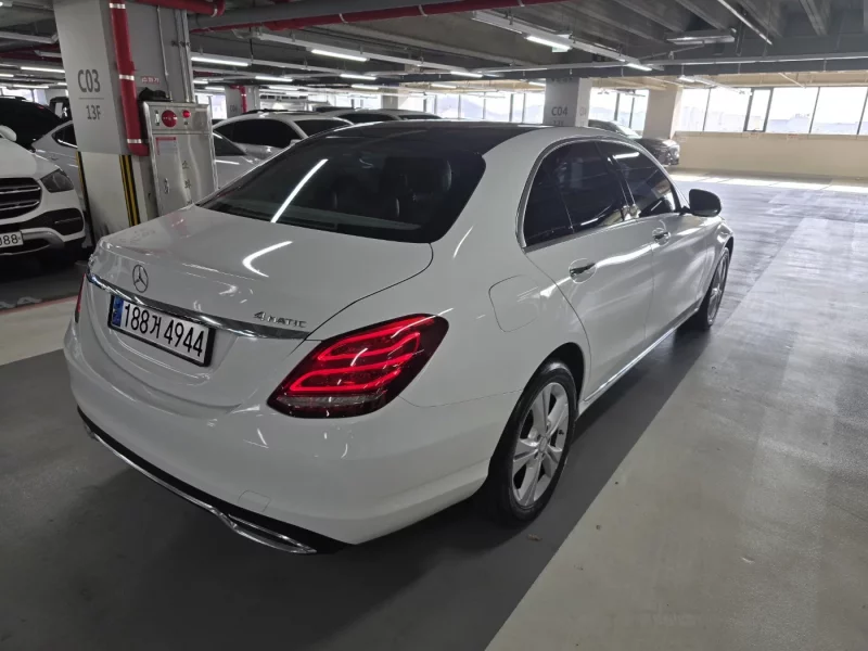 Mercedes-Benz C-Class