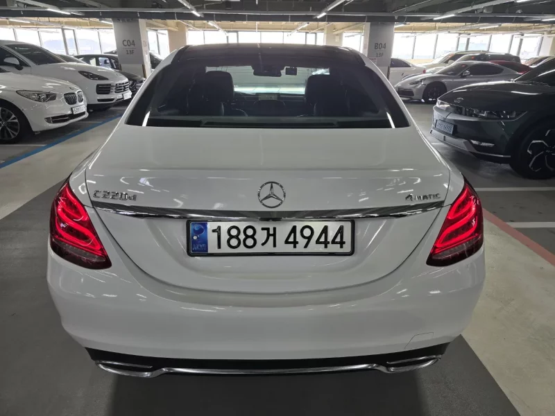 Mercedes-Benz C-Class