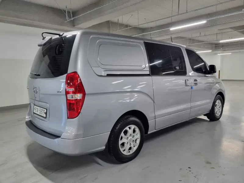 Hyundai Grand Starex