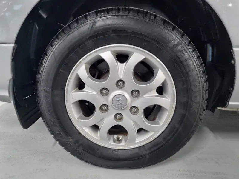 Hyundai Grand Starex